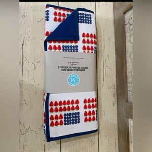 Martha Stewart Patriotic Blueberries Reversible Drying Mats set - Brand new